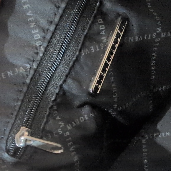 Steve Madden Black Crossbody Handbag - Picture 8 of 12